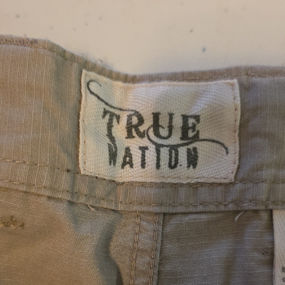 EUC KHAKI TRUE NATION BIG & TALL CARGO SHORTS
